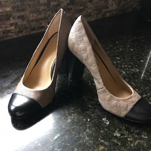 Ann Taylor taupe latte Shelly quilted block Heel